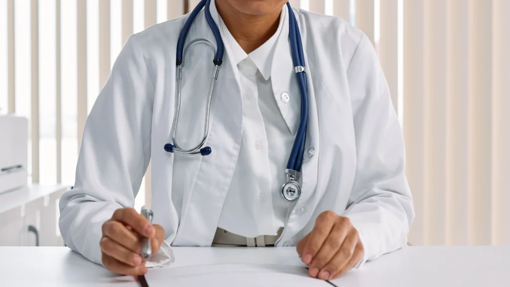 Chiropractor documenting active treatment notes to support AT modifier Medicare claims
